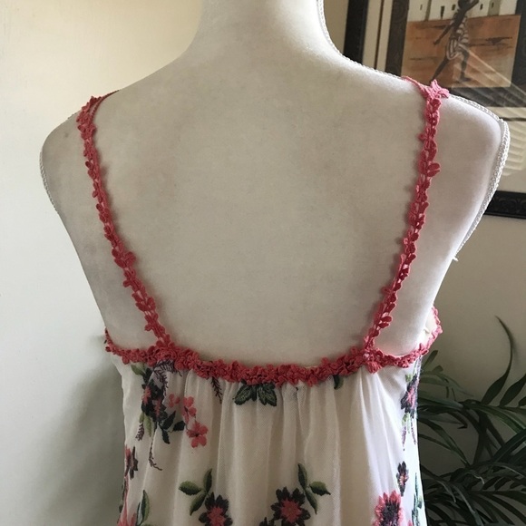 Chelsea & Violet Embroidered Mesh Dress S - Picture 6 of 7